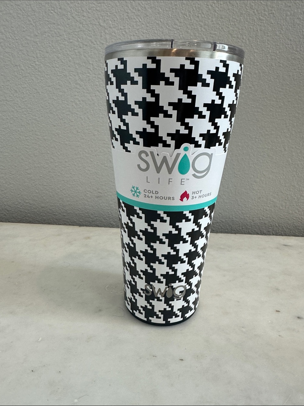 Swig Life Houndstooth Tumbler 32 oz Brand New